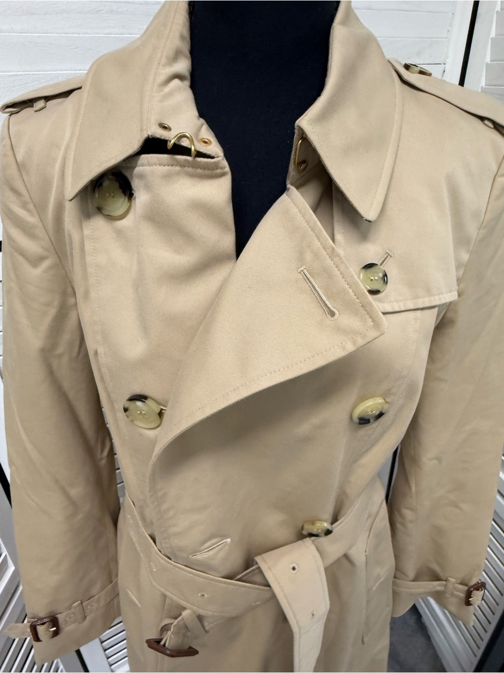 Burberry Honey-Beige Chelsea Heritage Trench Coat with Belt - Picture 6 of 16